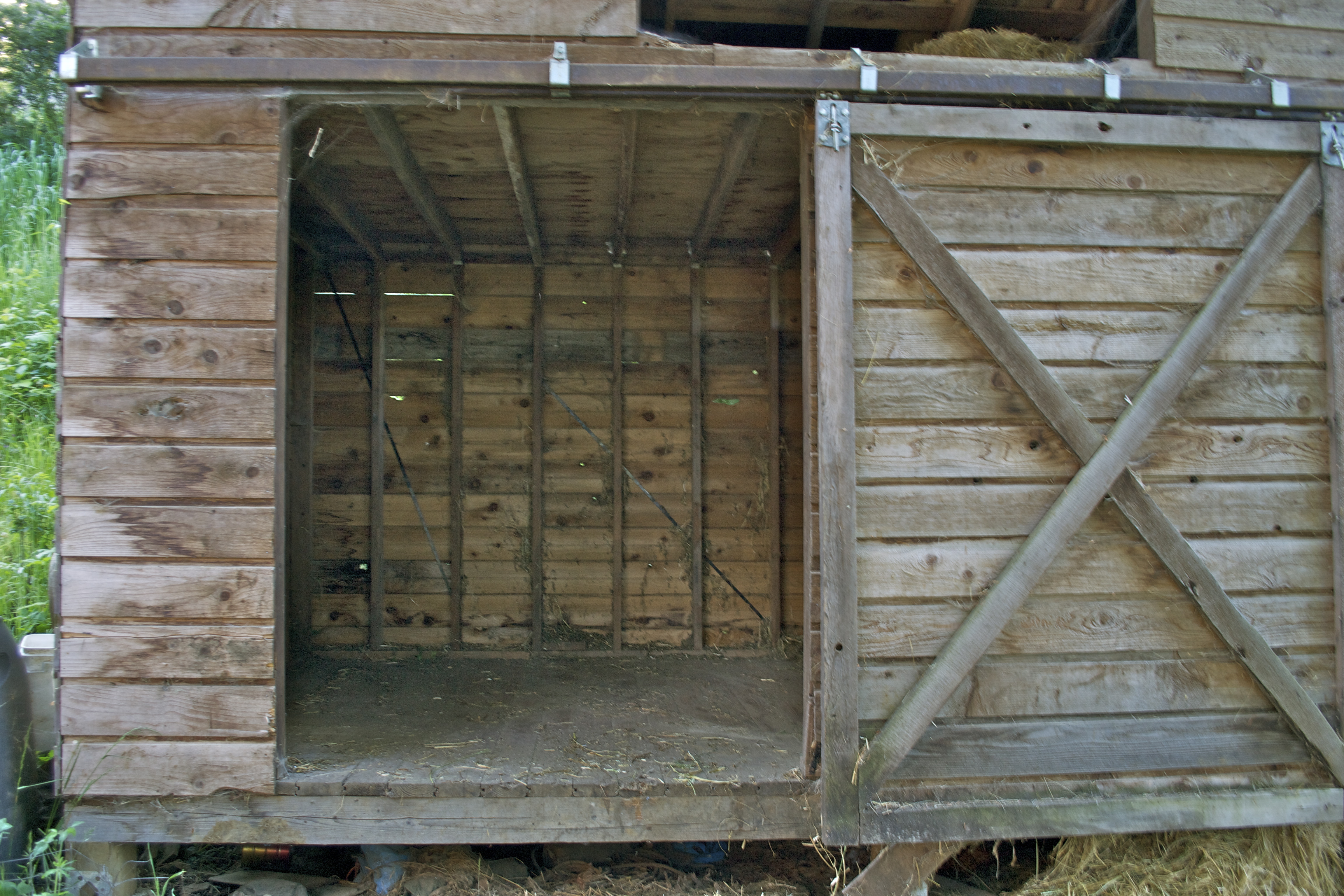 small dairy goat barn plans | Downloadable DIY shed plans